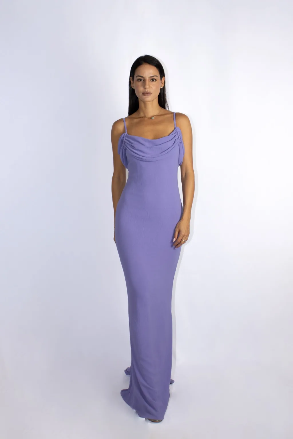 Vestido Largo Violeta · Escote Drapeado